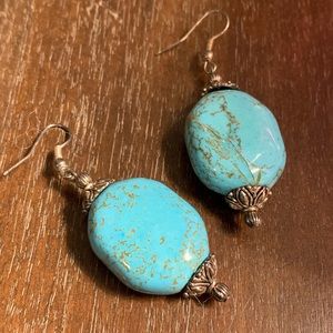 🎈SALE🎈Stunning Vintage Turquoise Earrings 💬